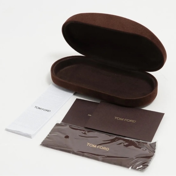 Tom Ford Cat Eye Sunglasses Black - Picture 5 of 5